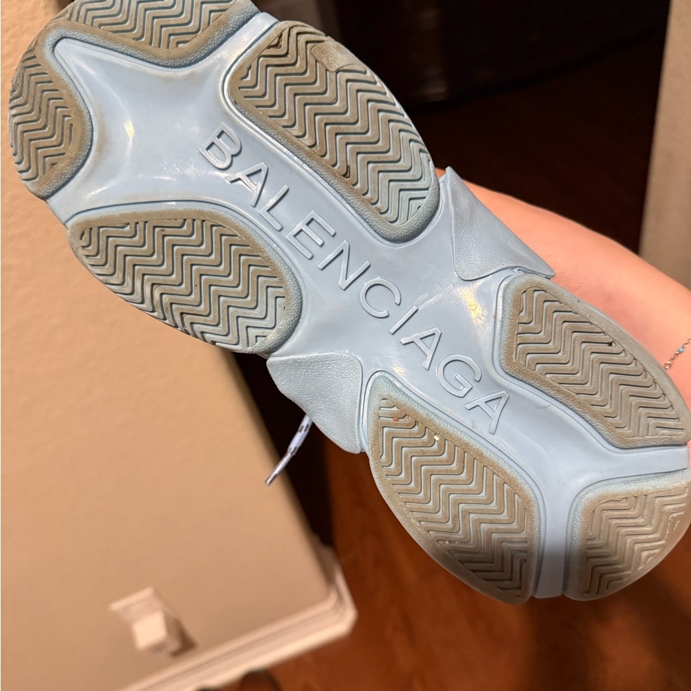 Triple S Dad Shoes - Picture 5 of 7